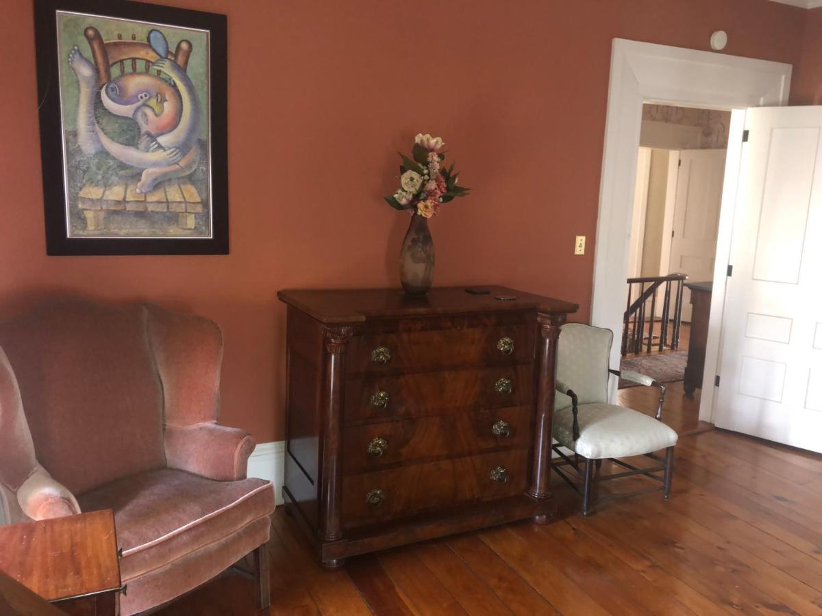 Oakcliff Bed And Breakfast Halfmoon エクステリア 写真
