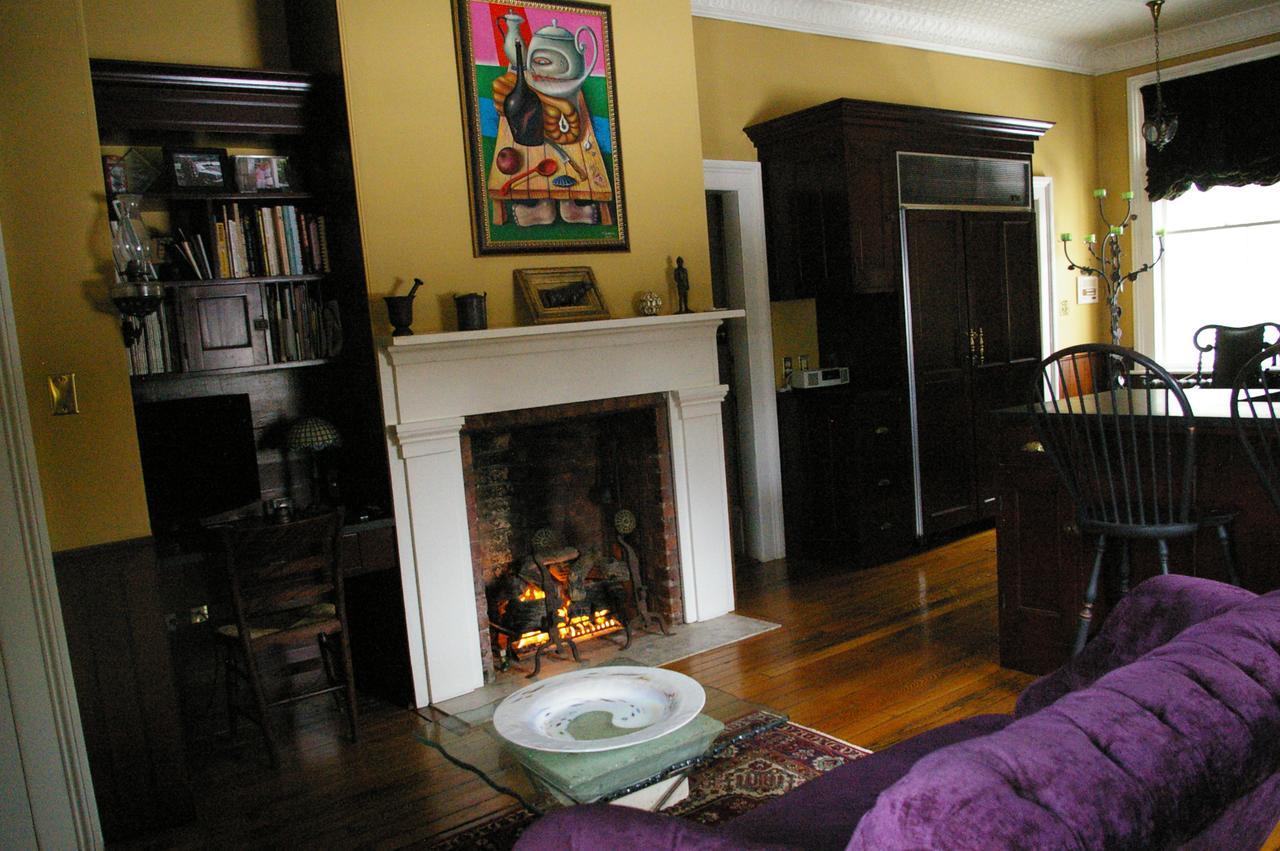 Oakcliff Bed And Breakfast Halfmoon エクステリア 写真