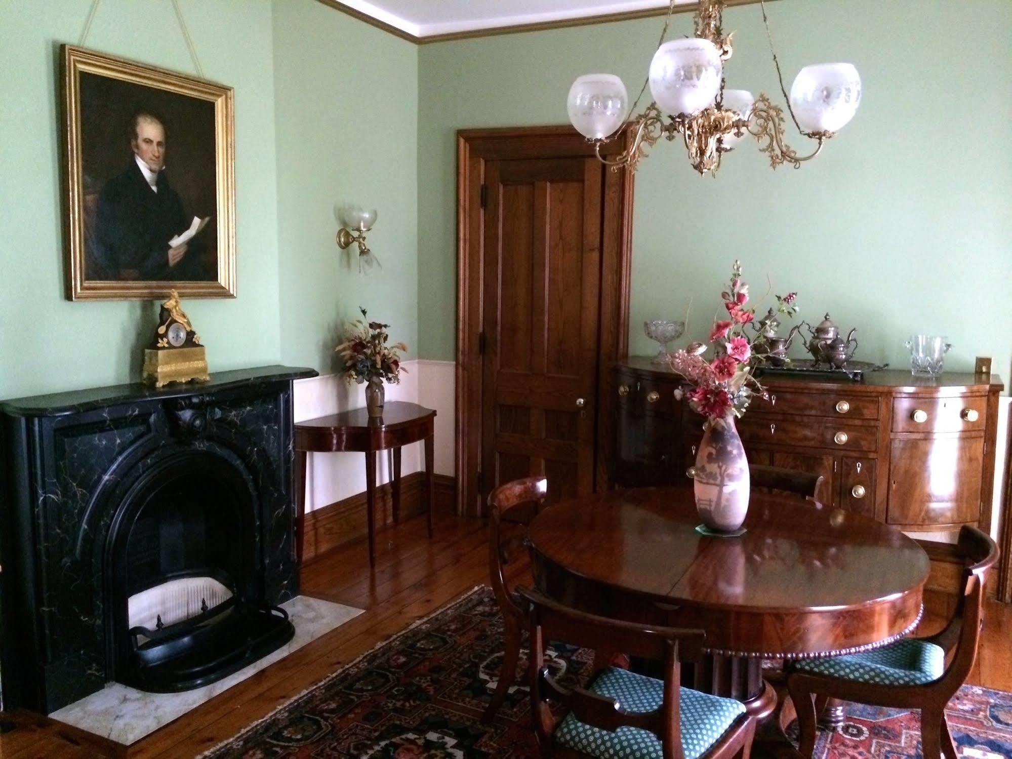 Oakcliff Bed And Breakfast Halfmoon エクステリア 写真