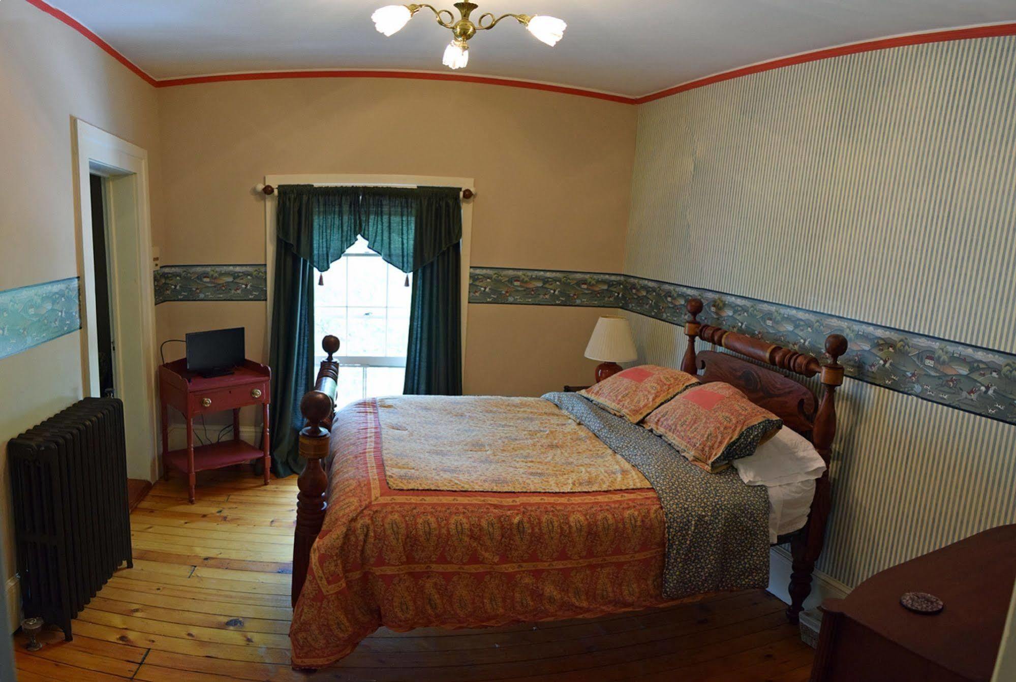 Oakcliff Bed And Breakfast Halfmoon エクステリア 写真