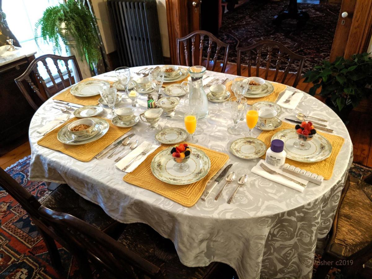 Oakcliff Bed And Breakfast Halfmoon エクステリア 写真